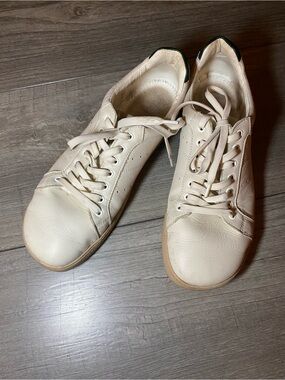 VGUC Groundies Universe Barefoot Leather Minimalist Sneakers Cream